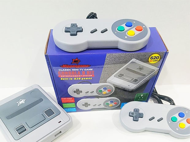 &+ CONSOLA TIPO MINI TV + 2 JOYSTICK + 620 JUEGOS